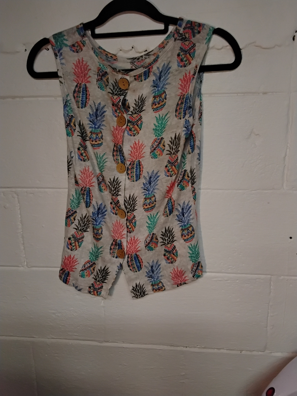 Women’s Sleeveless Pineapple Print Tank Top - Multicolor - Picture 5 of 6